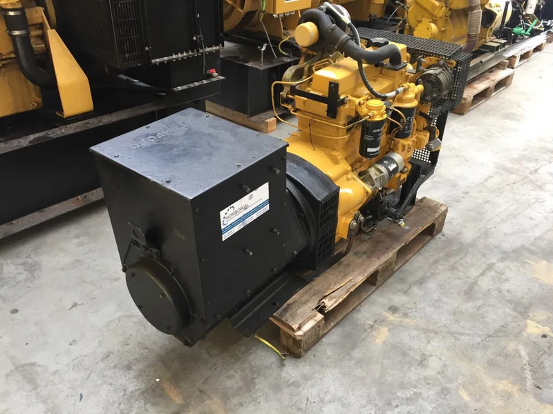 John Deere 4045 TFU 70 Stamford 65 kVA generatorset - 发电机组:图2 John Deere 4045 TFU 70 Stamford 65 kVA generatorset - 发电机组:图2