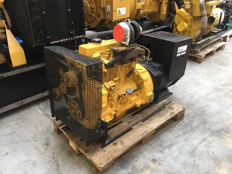 John Deere 4045 TFU 70 Stamford 65 kVA generatorset - 发电机组:图4 John Deere 4045 TFU 70 Stamford 65 kVA generatorset - 发电机组:图4