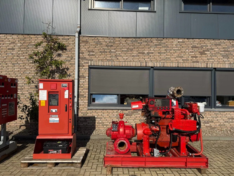 John Deere 6068 HF 120 Armstrong 452 m3 / h Diesel Waterpomp brandschade - 水泵:图1 John Deere 6068 HF 120 Armstrong 452 m3 / h Diesel Waterpomp brandschade - 水泵:图1
