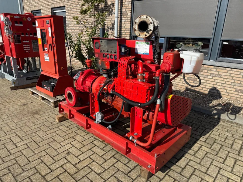 John Deere 6068 HF 120 Armstrong 452 m3 / h Diesel Waterpomp brandschade - 水泵:图2 John Deere 6068 HF 120 Armstrong 452 m3 / h Diesel Waterpomp brandschade - 水泵:图2