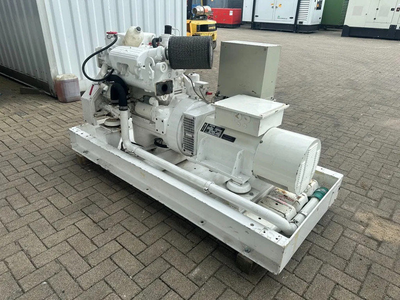 Mercedes-Benz OM 364 MTU 50 kVA Marine Scheepsvaart generatorset - 发电机组:图2 Mercedes-Benz OM 364 MTU 50 kVA Marine Scheepsvaart generatorset - 发电机组:图2