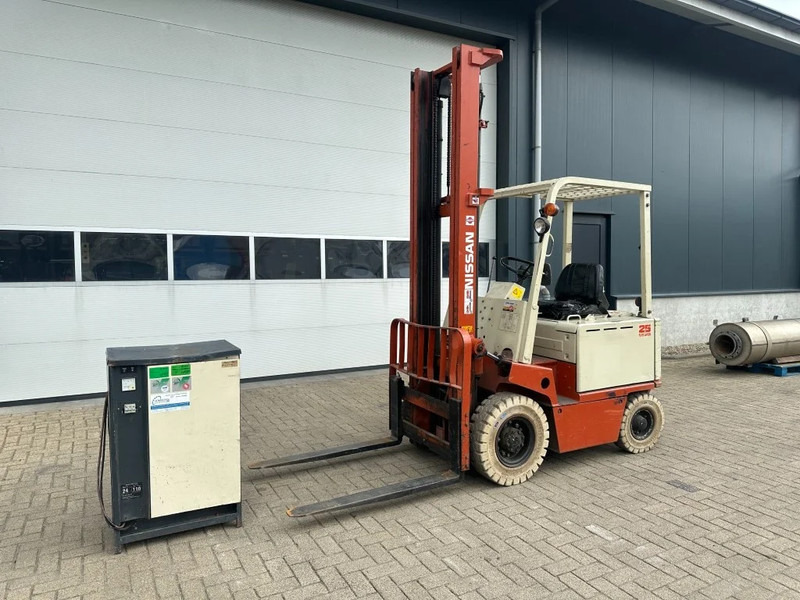 Nissan 2.5 ton Duplex Elektra Heftruck 5 meter hefhoogte - 电动叉车:图2 Nissan 2.5 ton Duplex Elektra Heftruck 5 meter hefhoogte - 电动叉车:图2