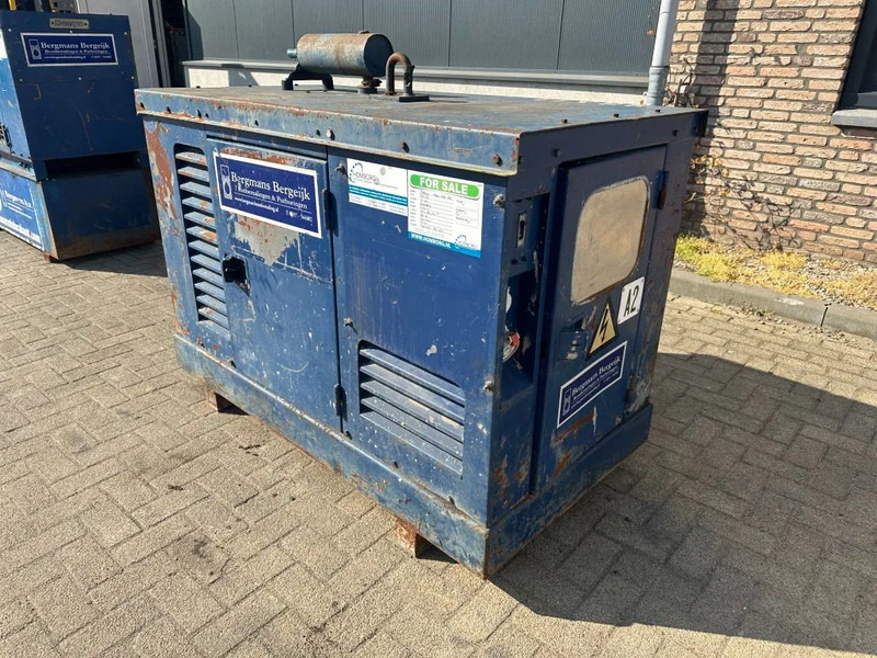 Perkins 130.13 Mecc Alte Spa 10 kVA Silent generatorset - 发电机组:图2 Perkins 130.13 Mecc Alte Spa 10 kVA Silent generatorset - 发电机组:图2