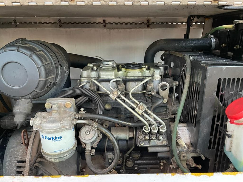 Perkins Mecc Alte Spa 5 kVA Mobiele Lichtmast Aggregaat Light Tower - 照明塔:图3 Perkins Mecc Alte Spa 5 kVA Mobiele Lichtmast Aggregaat Light Tower - 照明塔:图3