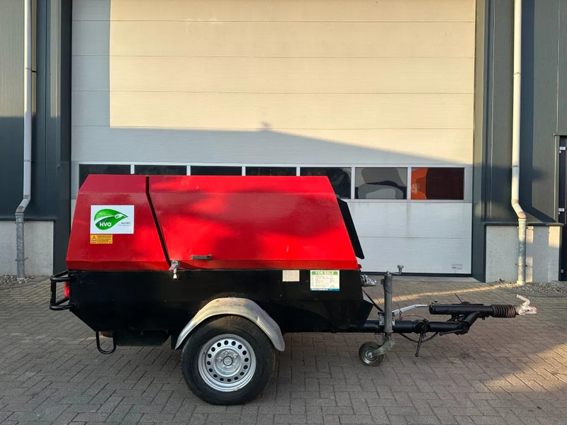 Rotair MDVN 71 AP Perkins 7.1 m3 / min 47 kW 7 Bar Mobiele Diesel Compressor Aanhanger - 空气压缩机:图2 Rotair MDVN 71 AP Perkins 7.1 m3 / min 47 kW 7 Bar Mobiele Diesel Compressor Aanhanger - 空气压缩机:图2