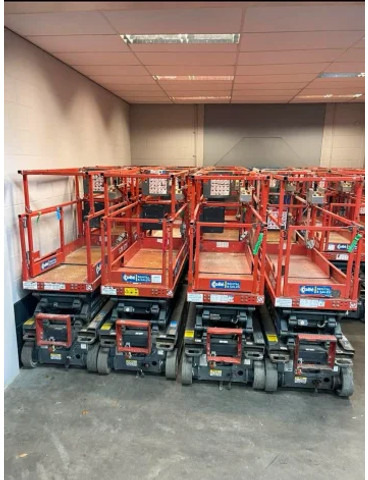 Skyjack SJIII 3219 Elektra Schaarhoogwerker 7.6 meter werkhoogte 21 stuks / pieces - 铰接臂:图3 Skyjack SJIII 3219 Elektra Schaarhoogwerker 7.6 meter werkhoogte 21 stuks / pieces - 铰接臂:图3