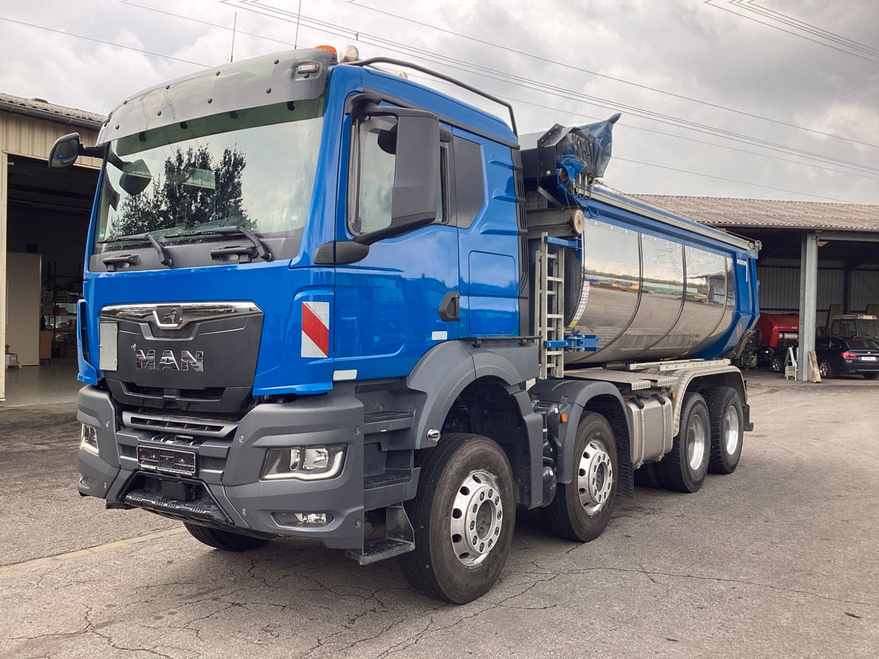 MAN TGS 35.510 Carnehl Thermomulde Asphalt 16,5m³ - 翻斗车:图1 MAN TGS 35.510 Carnehl Thermomulde Asphalt 16,5m³ - 翻斗车:图1