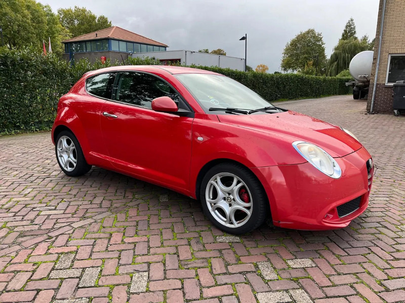 Alfa Romeo MiTo 1.4 T - 掀背车:图5 Alfa Romeo MiTo 1.4 T - 掀背车:图5