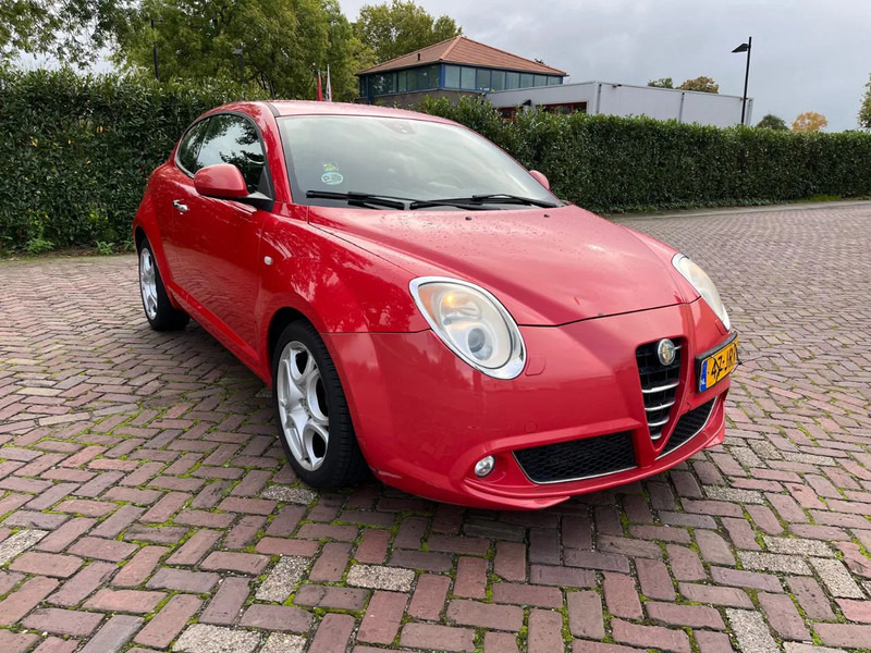 Alfa Romeo MiTo 1.4 T - 掀背车:图4 Alfa Romeo MiTo 1.4 T - 掀背车:图4