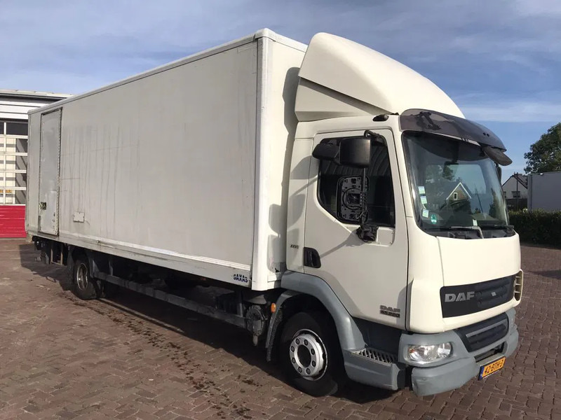 DAF LF 45 12.220 EURO 5 EEV - 厢式卡车:图1 DAF LF 45 12.220 EURO 5 EEV - 厢式卡车:图1