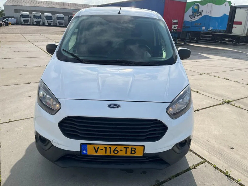 Ford Transit Courier 1.5 EURO 6 - 紧凑型面包车:图2 Ford Transit Courier 1.5 EURO 6 - 紧凑型面包车:图2