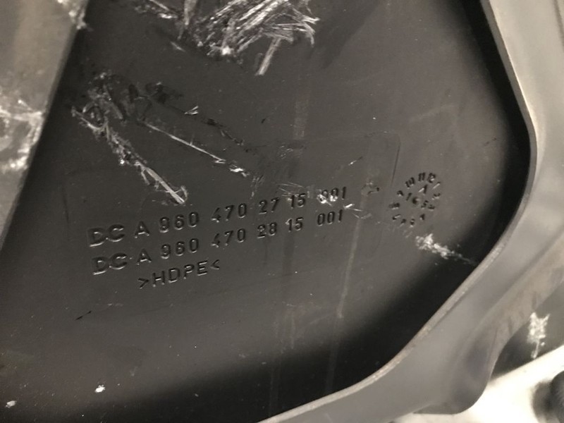 Mercedes-Benz Ad-blue tank met vlotter en steun - 车用尿素溶液箱 适用于 卡车:图5 Mercedes-Benz Ad-blue tank met vlotter en steun - 车用尿素溶液箱 适用于 卡车:图5