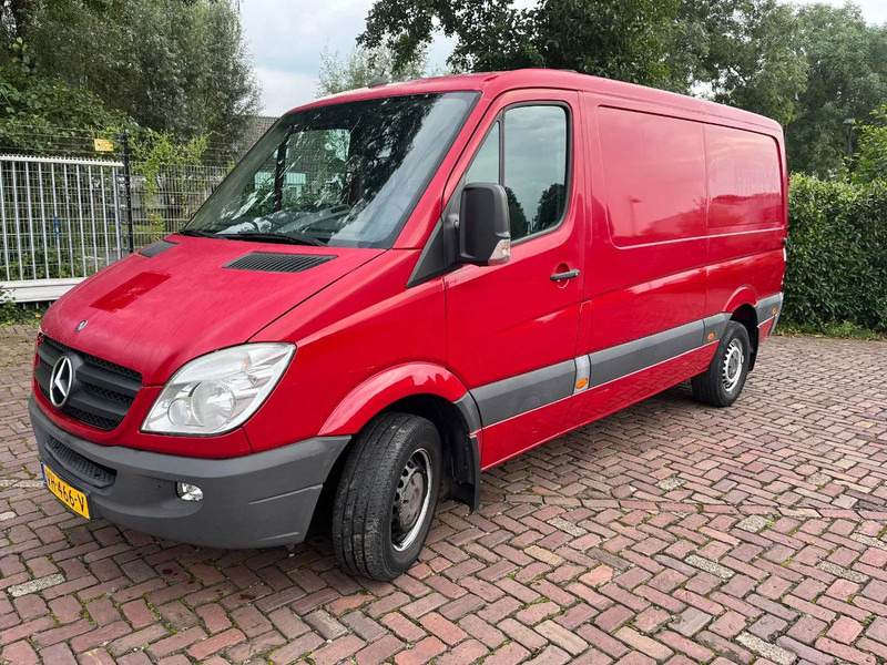 Mercedes-Benz Sprinter 313 CDI L2H1 - 无侧窗厢式货车:图3 Mercedes-Benz Sprinter 313 CDI L2H1 - 无侧窗厢式货车:图3