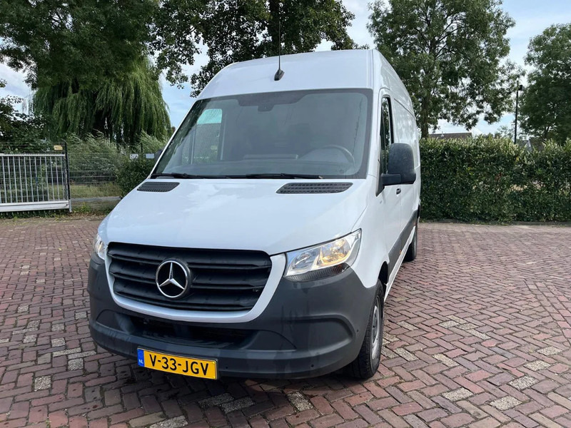 Mercedes-Benz Sprinter 317 1.9 CDI L2H1 - 无侧窗厢式货车, 康比货车:图2 Mercedes-Benz Sprinter 317 1.9 CDI L2H1 - 无侧窗厢式货车, 康比货车:图2