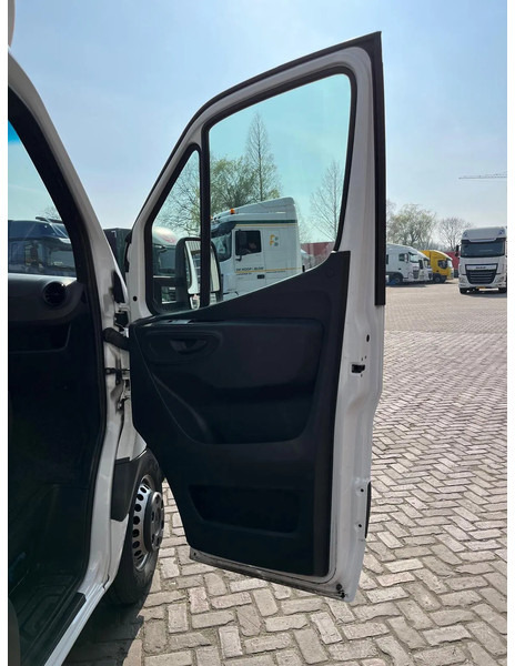 厢式货车 Mercedes-Benz Sprinter 516CDI：图15