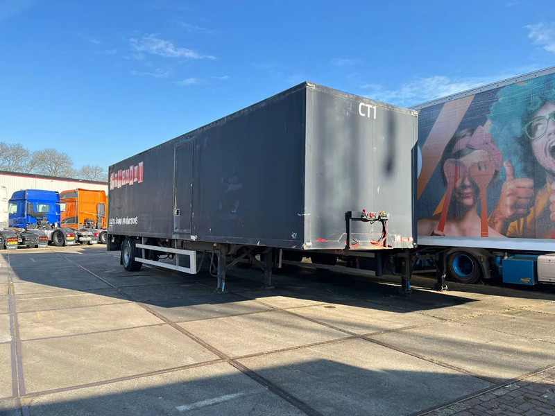 Netam-Fruehauf ONCRK 22110 - 封闭厢式半拖车:图1 Netam-Fruehauf ONCRK 22110 - 封闭厢式半拖车:图1