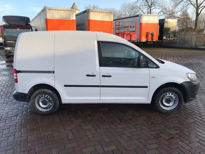 Volkswagen Caddy 1.6 - 无侧窗厢式货车:图4 Volkswagen Caddy 1.6 - 无侧窗厢式货车:图4