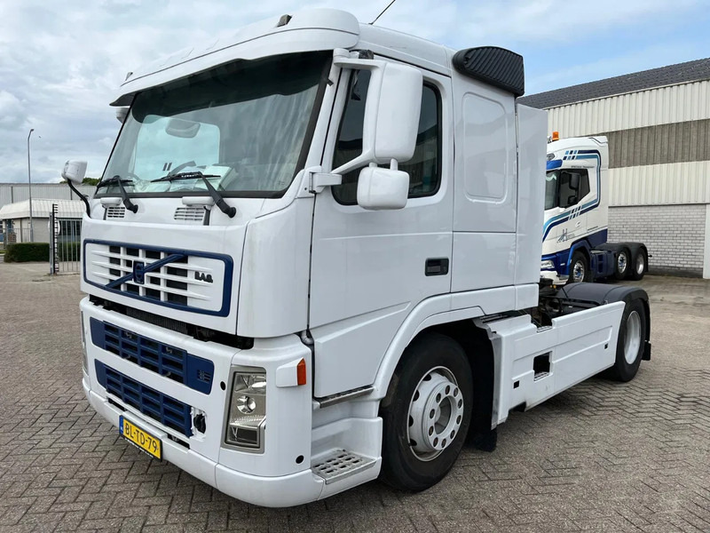 Volvo FM 9 MOTOR DEFECT (motor start wel maar kan niet rijden) - 牵引车:图1 Volvo FM 9 MOTOR DEFECT (motor start wel maar kan niet rijden) - 牵引车:图1