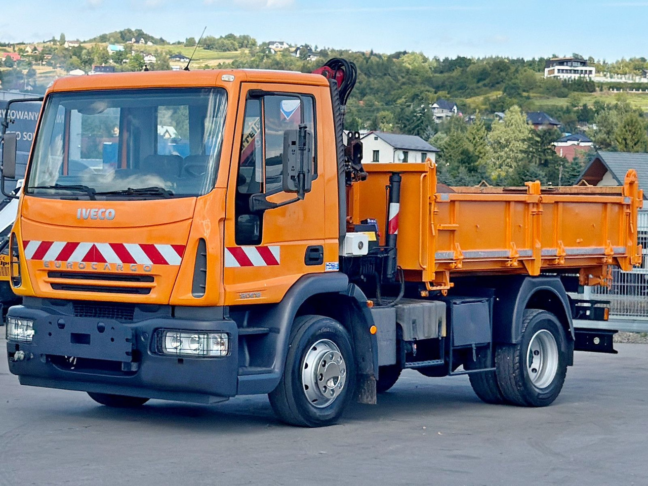 Iveco EUROCARGO 120E18 * HMF 403 K1 * TOPZUSTAND - 起重车, 翻斗车:图4 Iveco EUROCARGO 120E18 * HMF 403 K1 * TOPZUSTAND - 起重车, 翻斗车:图4