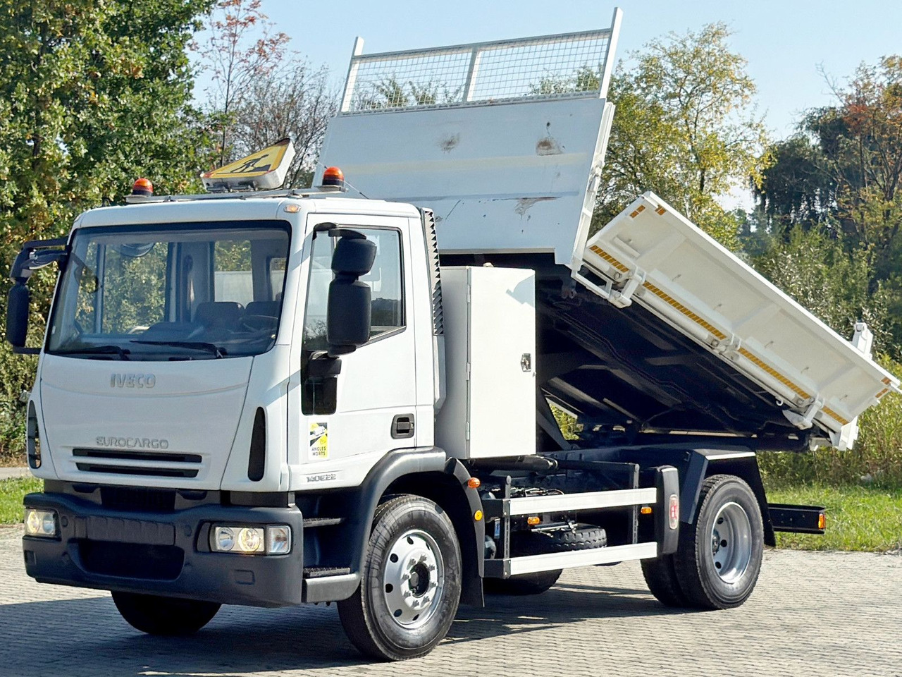Iveco EUROCARGO 140E22* KIPPER 5,00 m* TOPZUSTAND - 翻斗车:图3 Iveco EUROCARGO 140E22* KIPPER 5,00 m* TOPZUSTAND - 翻斗车:图3