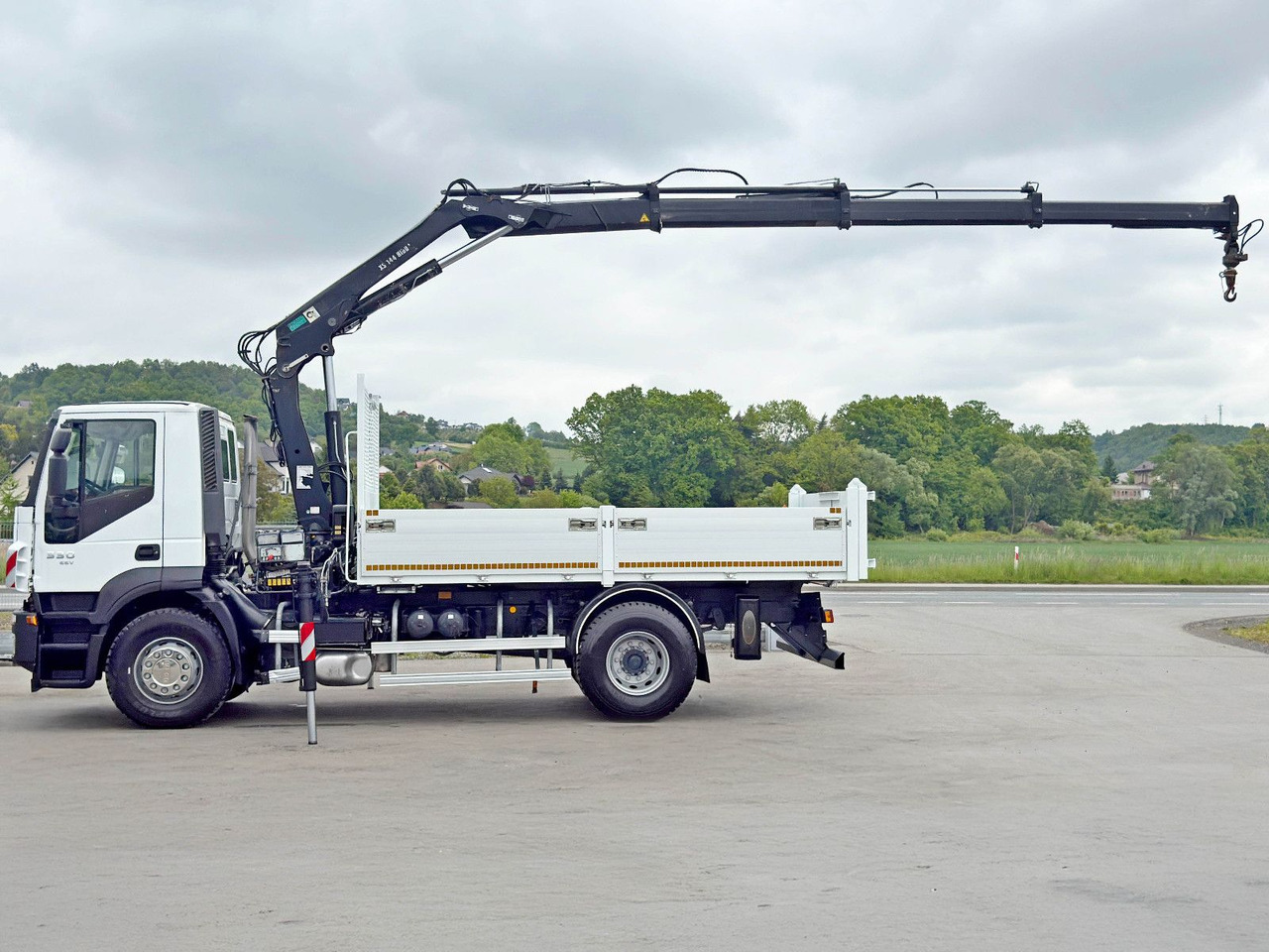 Iveco STRALIS 330 *HIAB 144 BS-3 HIDUO* TOPZUSTAND - 翻斗车, 起重车:图5 Iveco STRALIS 330 *HIAB 144 BS-3 HIDUO* TOPZUSTAND - 翻斗车, 起重车:图5