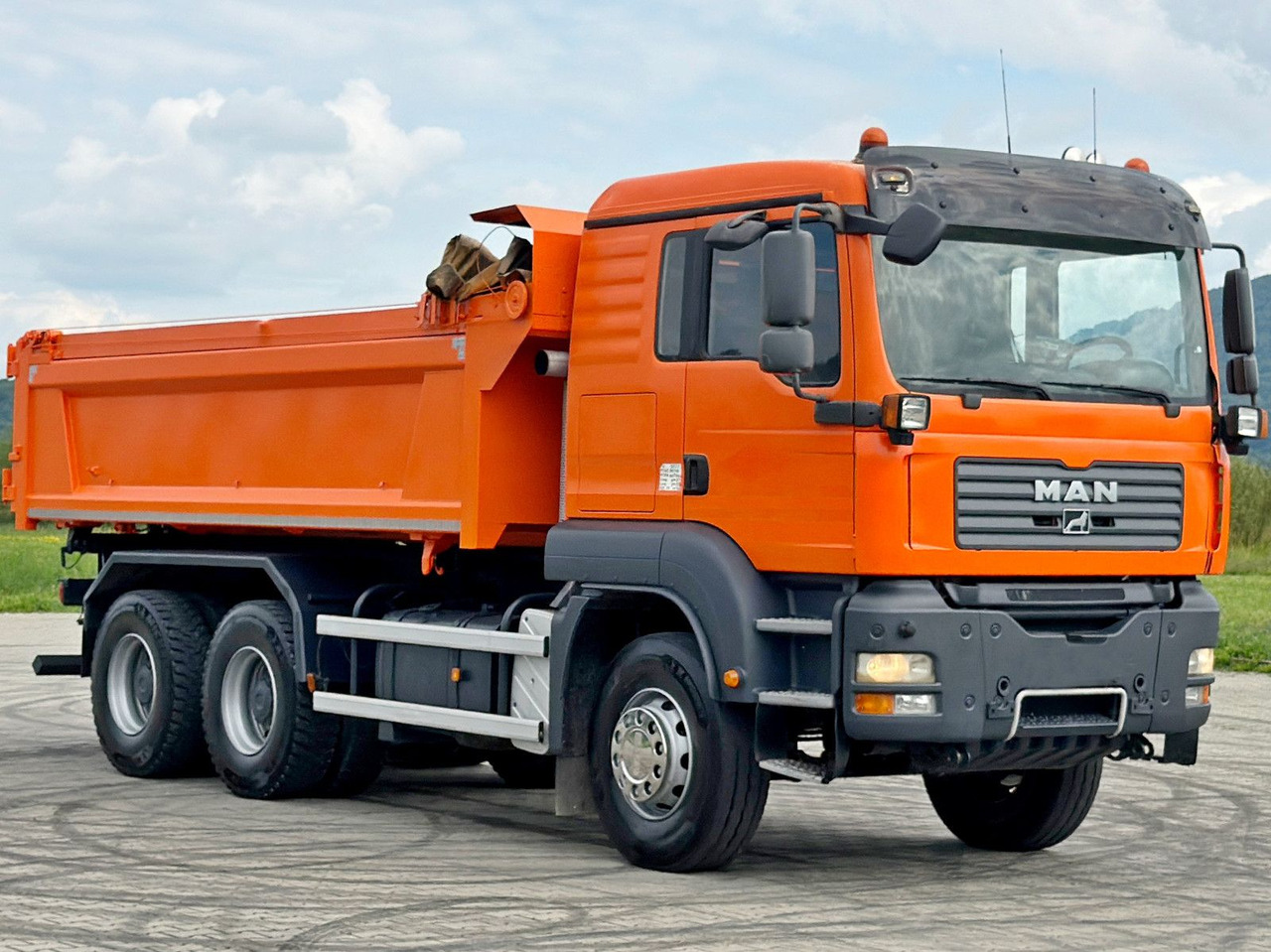 MAN TGA 33.440 * KIPPER 5,10 m + BORDMATIC / 6x4*TOP - 翻斗车, 起重车:图4 MAN TGA 33.440 * KIPPER 5,10 m + BORDMATIC / 6x4*TOP - 翻斗车, 起重车:图4