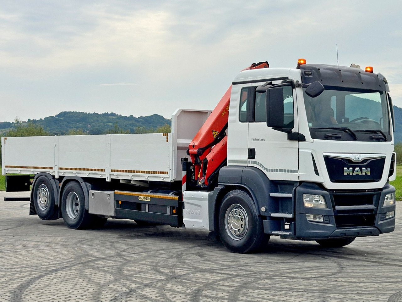 MAN TGS 26.320*PRITSCHE 7,20 / PK 16001-KA + FUNK - 起重车:图3 MAN TGS 26.320*PRITSCHE 7,20 / PK 16001-KA + FUNK - 起重车:图3