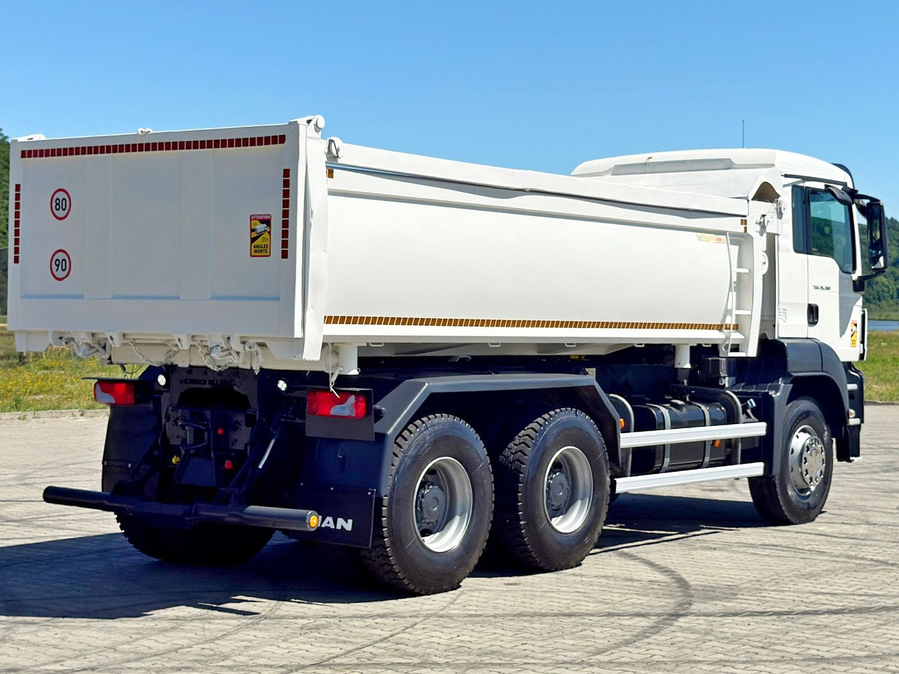 MAN TGS 26.360 Kipper 5,20 m + BORDMATIC / 6x4 租赁 MAN TGS 26.360 Kipper 5,20 m + BORDMATIC / 6x4：图7