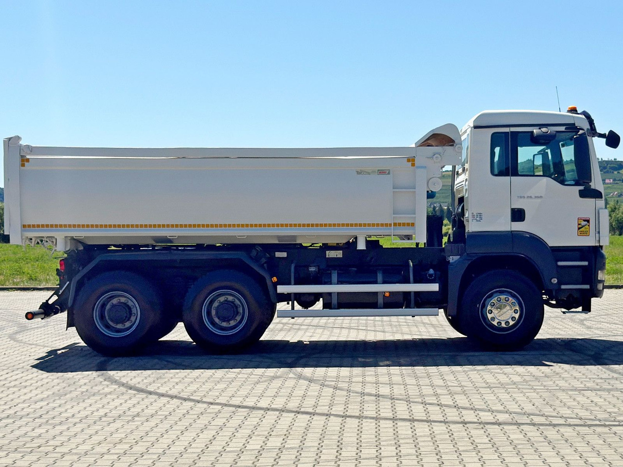 MAN TGS 26.360 Kipper 5,20 m + BORDMATIC / 6x4 租赁 MAN TGS 26.360 Kipper 5,20 m + BORDMATIC / 6x4：图6