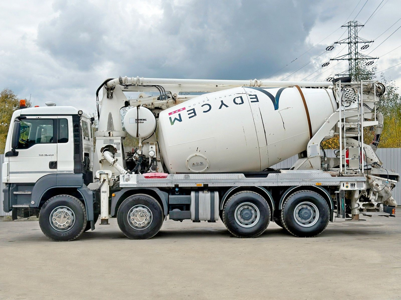 MAN TGS 35.400 BETONPUMPE * 8x4 / TOPZUSTAND - 混凝土泵车:图4 MAN TGS 35.400 BETONPUMPE * 8x4 / TOPZUSTAND - 混凝土泵车:图4