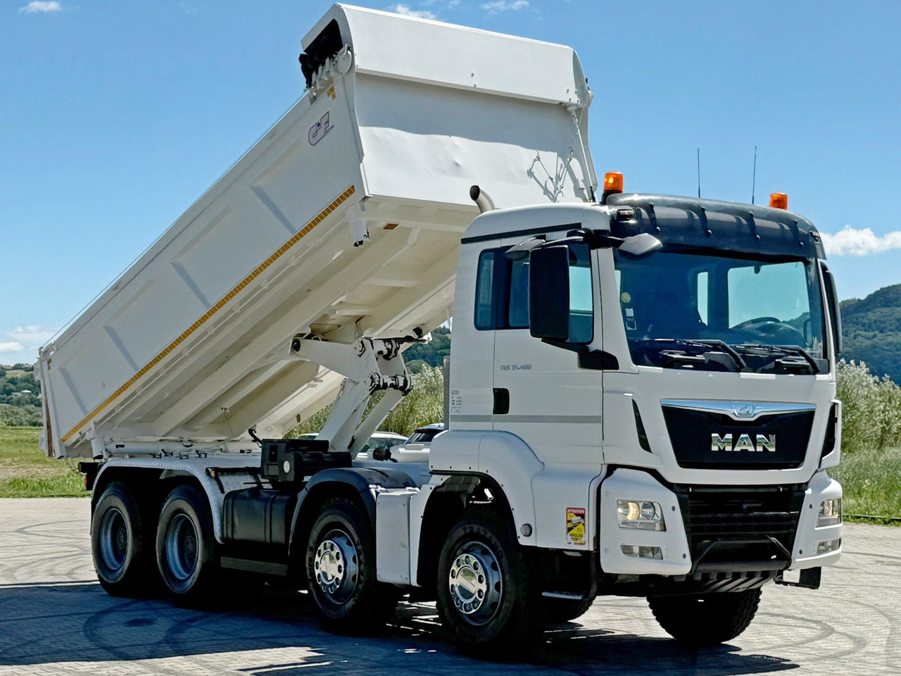 MAN TGS 35.400 KIPPER 6,00 m + BORDMATIC * 8x4 - 翻斗车:图4 MAN TGS 35.400 KIPPER 6,00 m + BORDMATIC * 8x4 - 翻斗车:图4