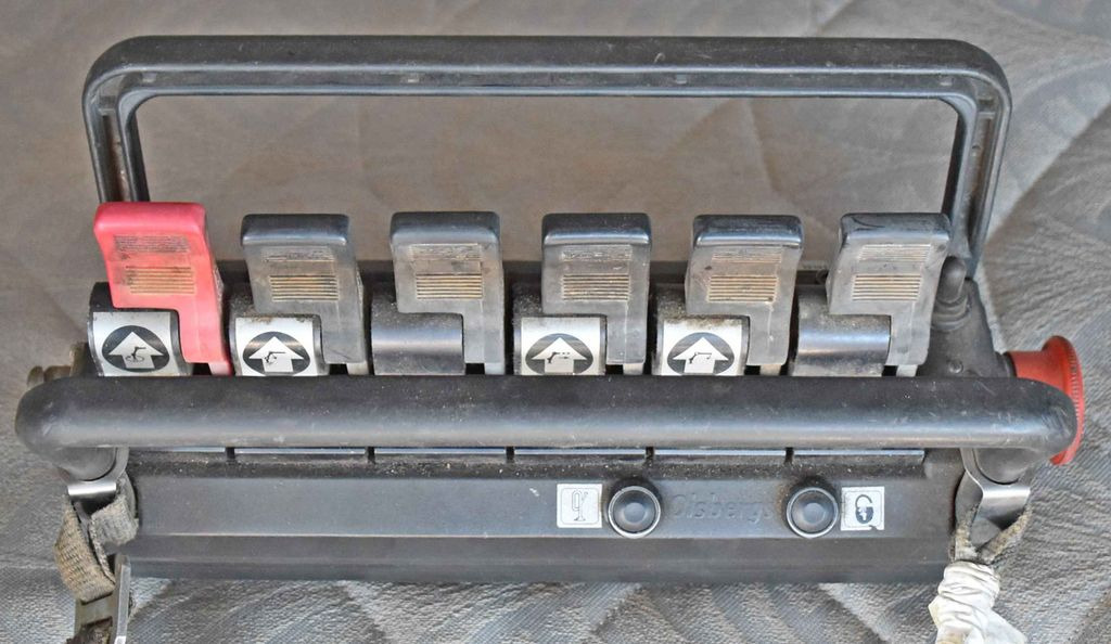 起重车, 牵引车 Mercedes-Benz ACTROS 1844 * Sattelzugmaschine *HIAB 330-5/FUNK Mercedes-Benz ACTROS 1844 * Sattelzugmaschine *HIAB 330-5/FUNK：图11