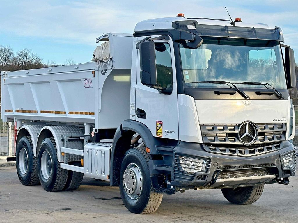 Mercedes-Benz AROCS 3240* KIPPER 5,10 + BORDMATIC / 6x4 Mercedes-Benz AROCS 2640* KIPPER 5,10 + BORDMATIC / 6x4 - 翻斗车:图4 Mercedes-Benz AROCS 3240* KIPPER 5,10 + BORDMATIC / 6x4 Mercedes-Benz AROCS 2640* KIPPER 5,10 + BORDMATIC / 6x4 - 翻斗车:图4