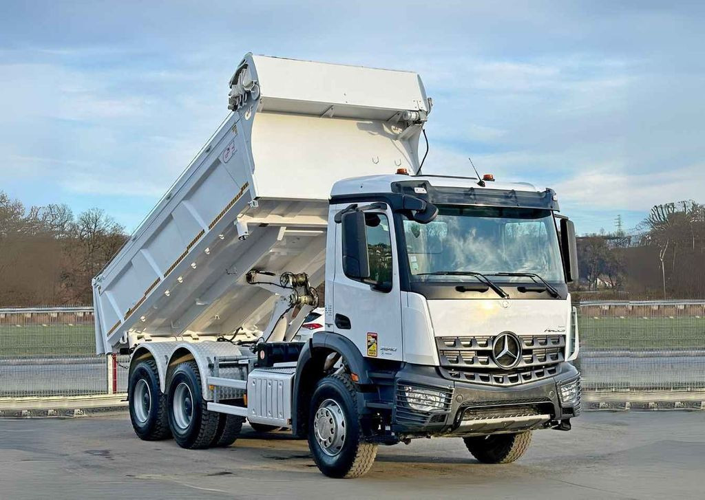 Mercedes-Benz AROCS 3240* KIPPER 5,10 + BORDMATIC / 6x4 Mercedes-Benz AROCS 2640* KIPPER 5,10 + BORDMATIC / 6x4 - 翻斗车:图1 Mercedes-Benz AROCS 3240* KIPPER 5,10 + BORDMATIC / 6x4 Mercedes-Benz AROCS 2640* KIPPER 5,10 + BORDMATIC / 6x4 - 翻斗车:图1