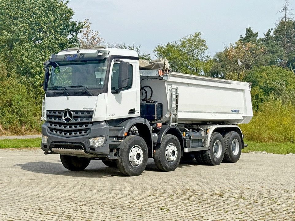 Mercedes-Benz AROCS 4142* KIPPER / 8x4 * TOPZUSTAND - 翻斗车:图2 Mercedes-Benz AROCS 4142* KIPPER / 8x4 * TOPZUSTAND - 翻斗车:图2
