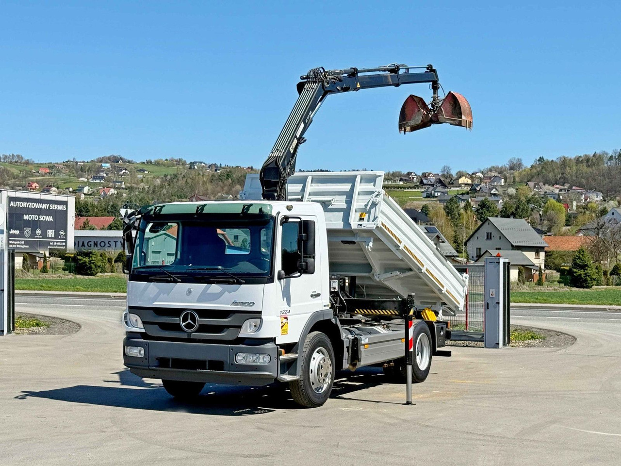 Mercedes-Benz ATEGO 1224 * KIPPER 4,00 m * HIAB 077 BS - 2 DUO - 起重车:图2 Mercedes-Benz ATEGO 1224 * KIPPER 4,00 m * HIAB 077 BS - 2 DUO - 起重车:图2