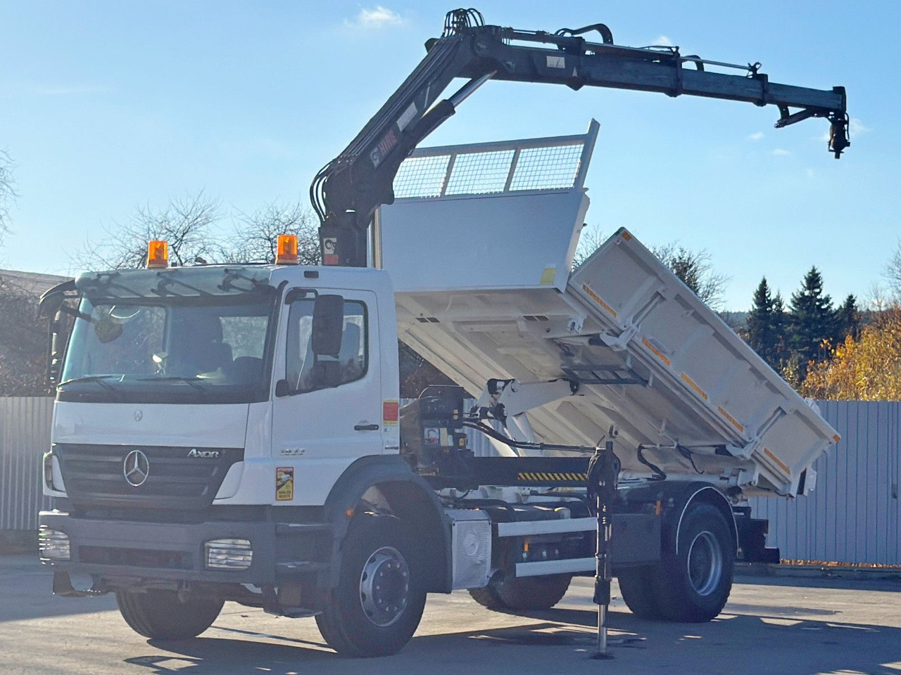 Mercedes-Benz AXOR 1833 * HIAB 144 B - 3 HIDUO + FUNK * TOP - 起重车:图3 Mercedes-Benz AXOR 1833 * HIAB 144 B - 3 HIDUO + FUNK * TOP - 起重车:图3