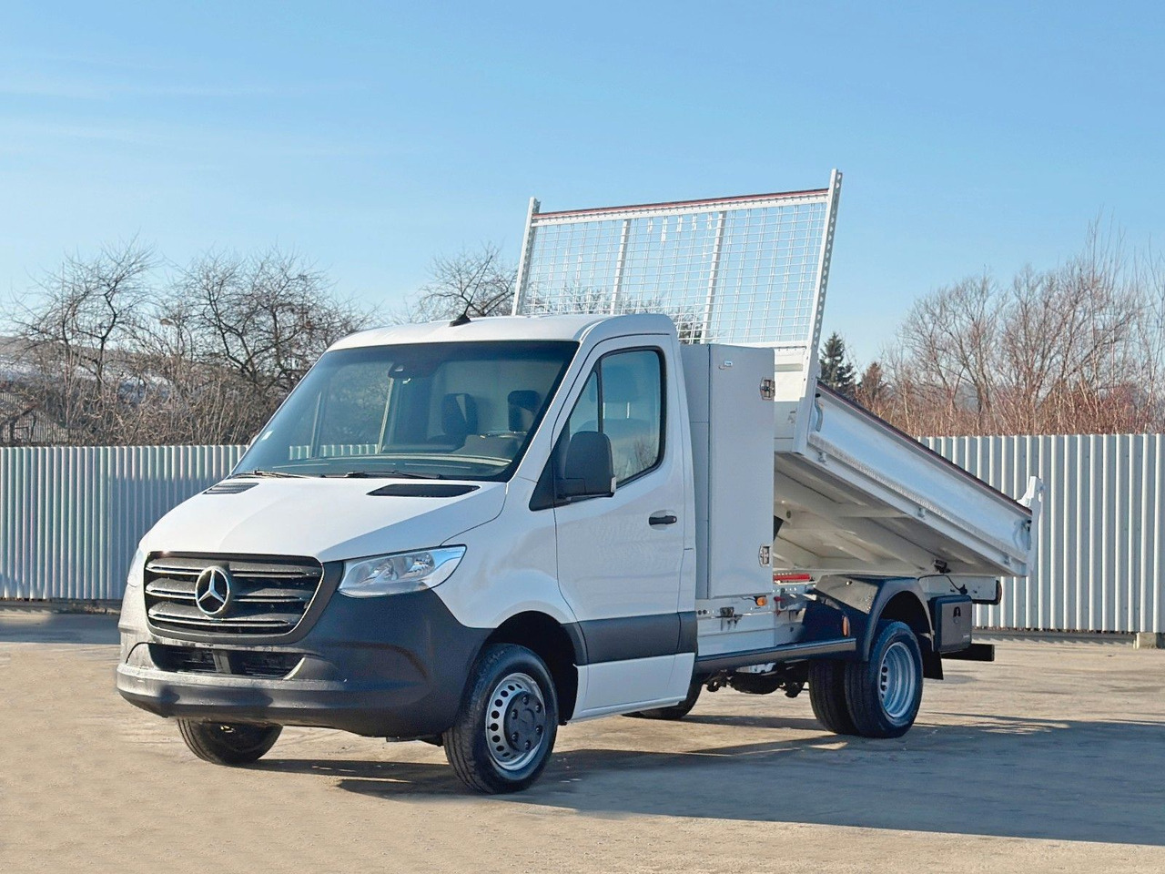 Mercedes-Benz Sprinter Kipper 3,05 m * TOP - 翻斗货车:图2 Mercedes-Benz Sprinter Kipper 3,05 m * TOP - 翻斗货车:图2