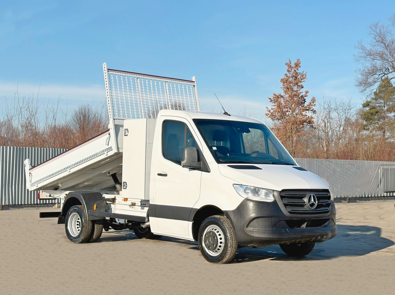 Mercedes-Benz Sprinter Kipper 3,05 m * TOP - 翻斗货车:图1 Mercedes-Benz Sprinter Kipper 3,05 m * TOP - 翻斗货车:图1