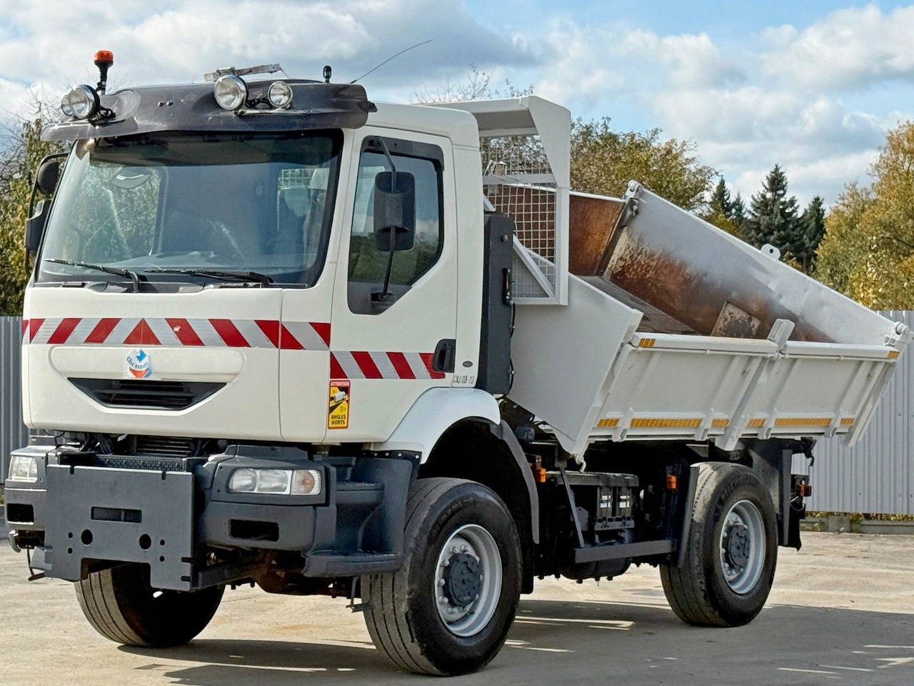 Renault MIDLUM 210 DCI* KIPPER 3,60m * 4x4 - 翻斗车:图3 Renault MIDLUM 210 DCI* KIPPER 3,60m * 4x4 - 翻斗车:图3