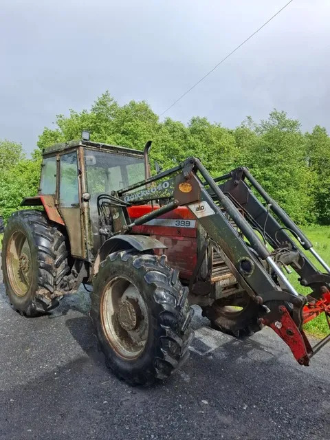 Massey Ferguson 399 c/w Loader - 拖拉机:图2 Massey Ferguson 399 c/w Loader - 拖拉机:图2