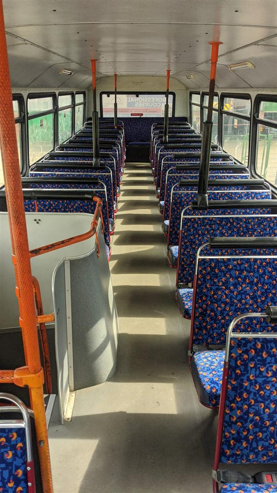1990 LEYLAND OLYMPIAN 84 seater psv tested. - 双层巴士:图5 1990 LEYLAND OLYMPIAN 84 seater psv tested. - 双层巴士:图5
