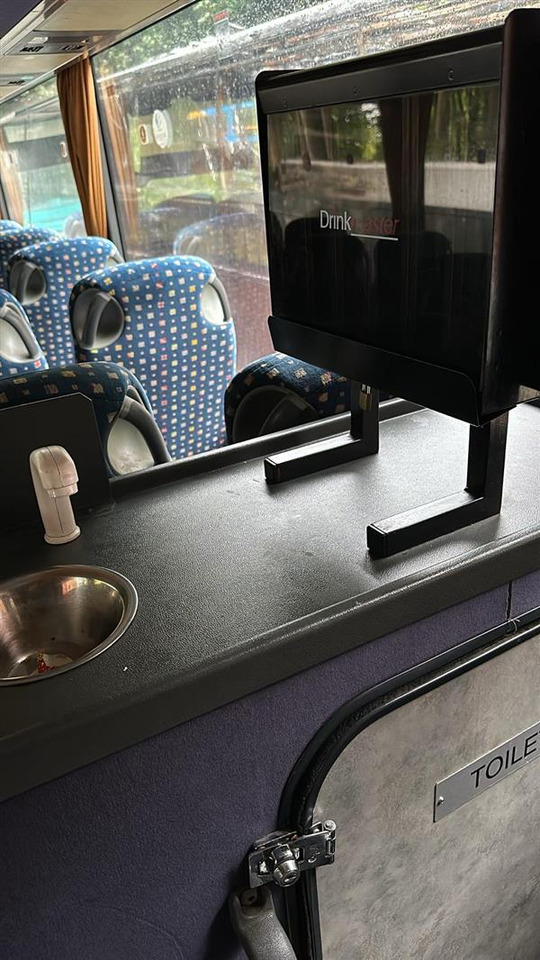 长途客车 2004 Setra 315 GT 49 Seat coach, MOT November, 6 cylinder, 6 speed manual, excellent runner.:图9 长途客车 2004 Setra 315 GT 49 Seat coach, MOT November, 6 cylinder, 6 speed manual, excellent runner.:图9