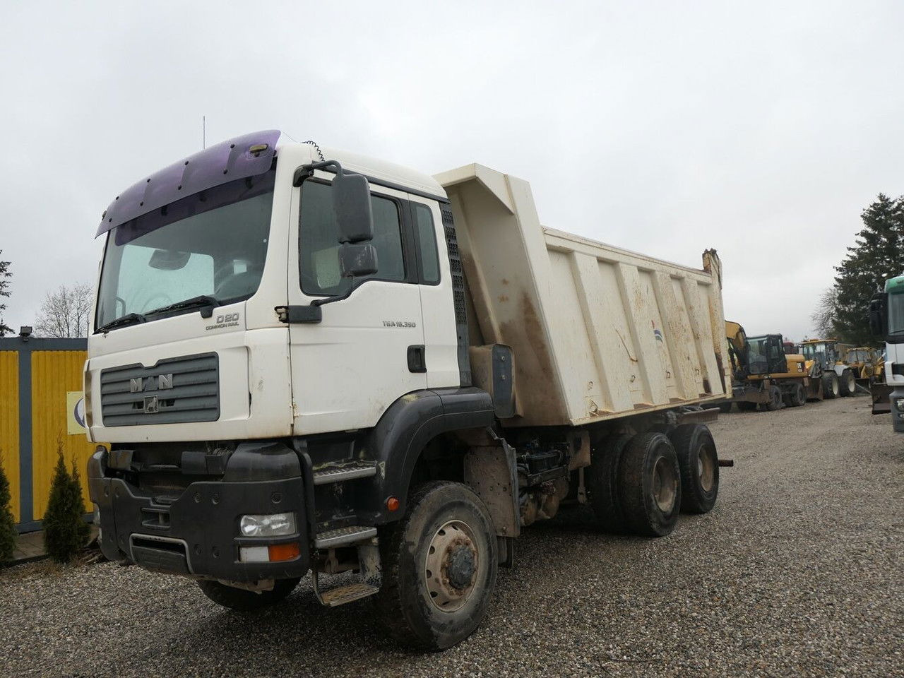 MAN TGA 33.390 - 翻斗车:图2 MAN TGA 33.390 - 翻斗车:图2