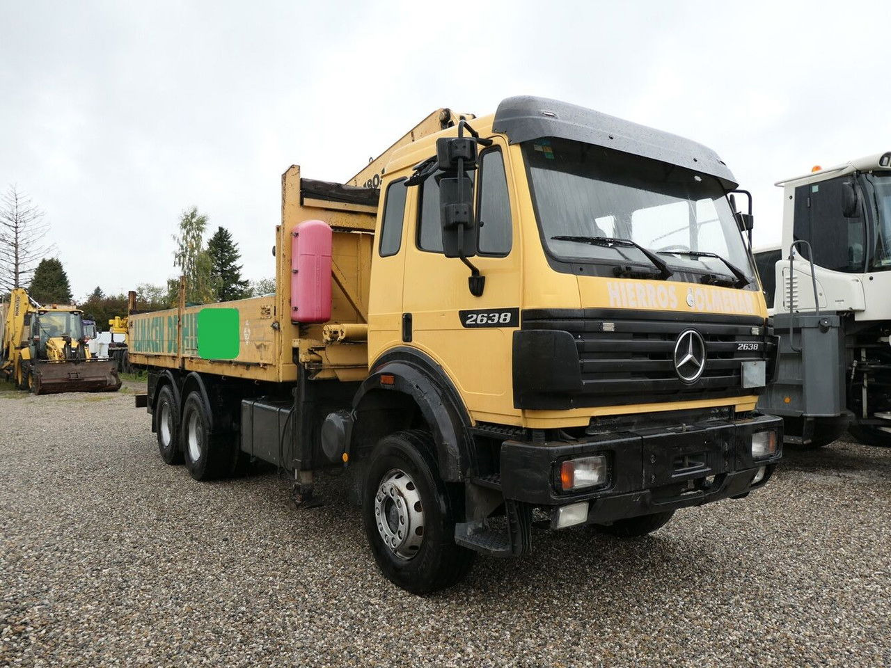 Mercedes-Benz SK 2638 - 栏板式/ 平板卡车:图2 Mercedes-Benz SK 2638 - 栏板式/ 平板卡车:图2