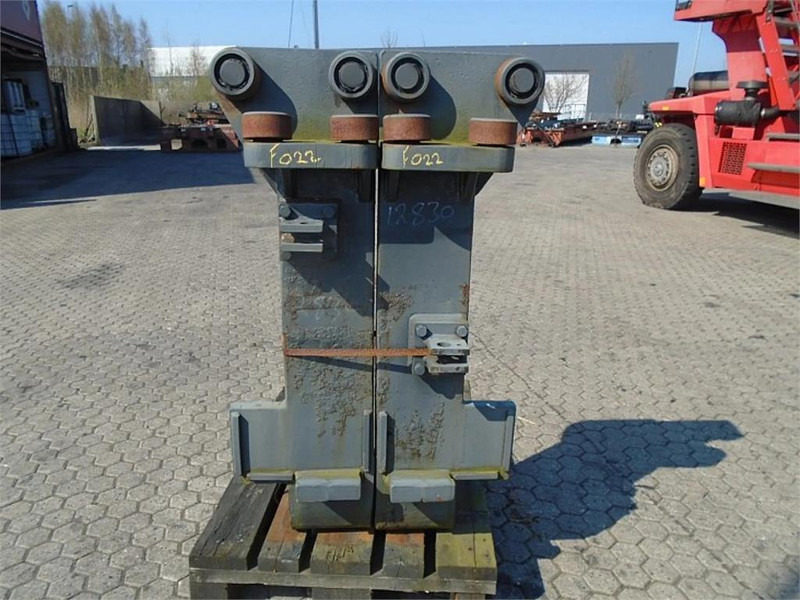 Fork Fitted with Rolls, Kissing 28.000kg@1200mm // 2400 - 叉 适用于 材料装卸设备:图2 Fork Fitted with Rolls, Kissing 28.000kg@1200mm // 2400 - 叉 适用于 材料装卸设备:图2