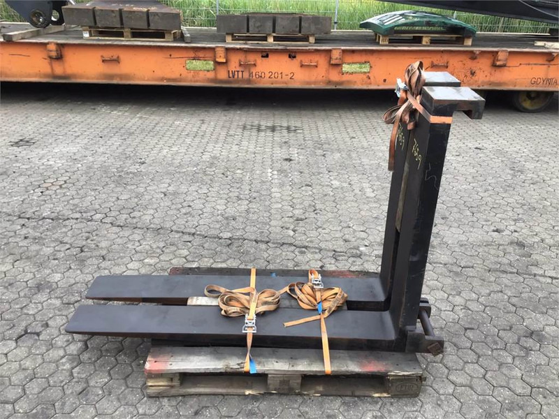Hook ON 1500X200X750 @600 - 叉 适用于 材料装卸设备:图2 Hook ON 1500X200X750 @600 - 叉 适用于 材料装卸设备:图2