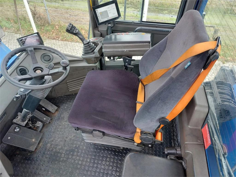 前移式堆垛机 KONECRANES SMV 4531 CC5:图18 前移式堆垛机 KONECRANES SMV 4531 CC5:图18