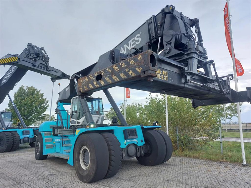 KONECRANES SMV 4531 TC5 - 前移式堆垛机:图3 KONECRANES SMV 4531 TC5 - 前移式堆垛机:图3