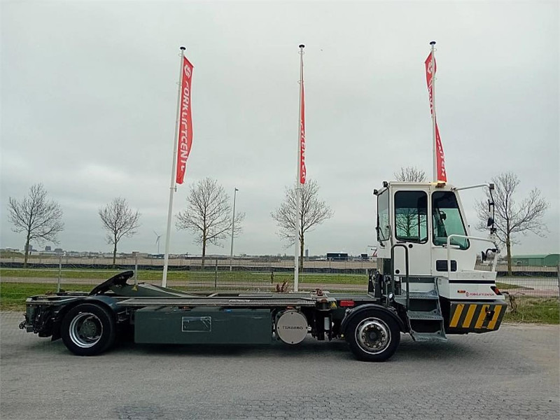 Terberg BC182 - 码头牵引车:图2 Terberg BC182 - 码头牵引车:图2